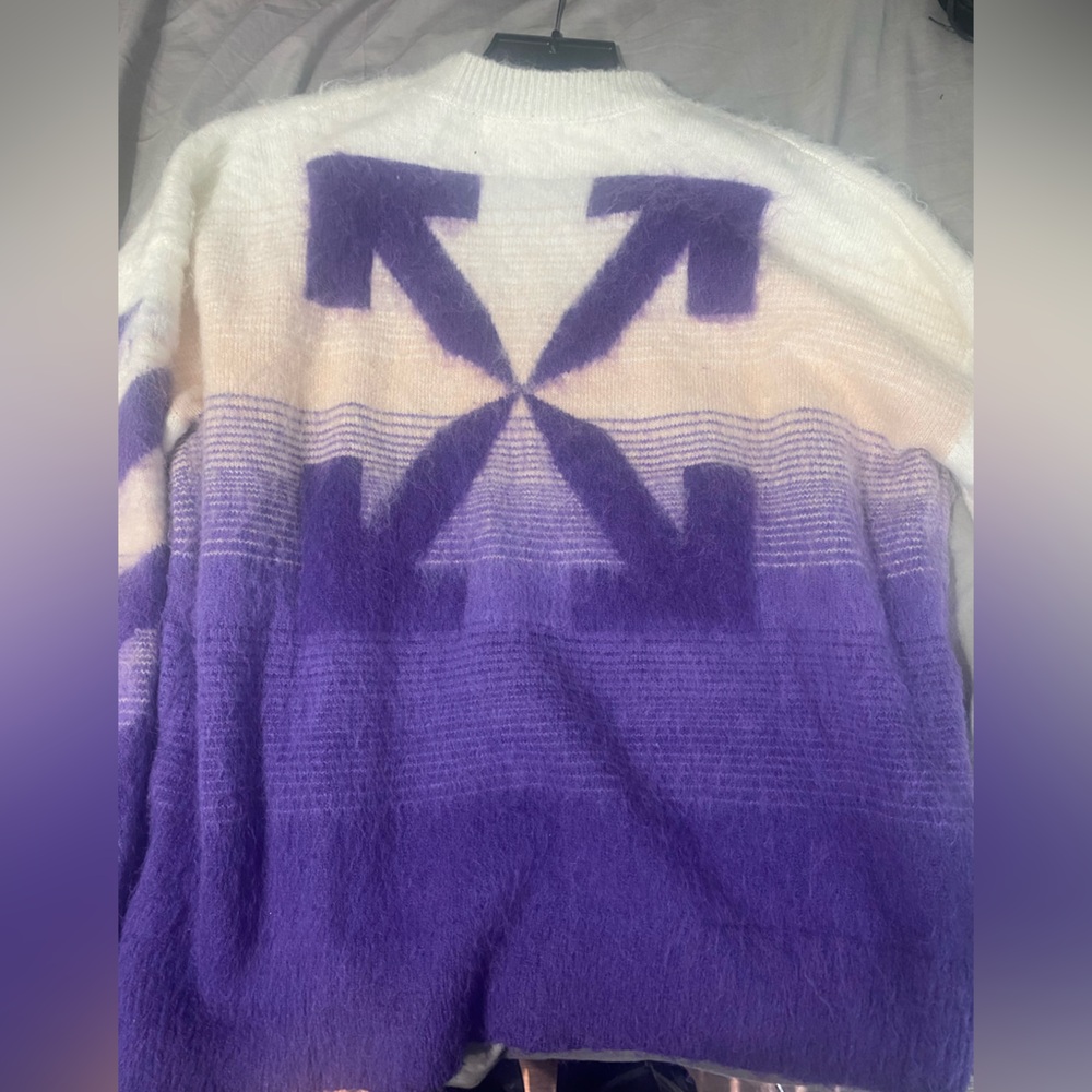 *Like New*Off-White Vibrant Purple Knit sweater
